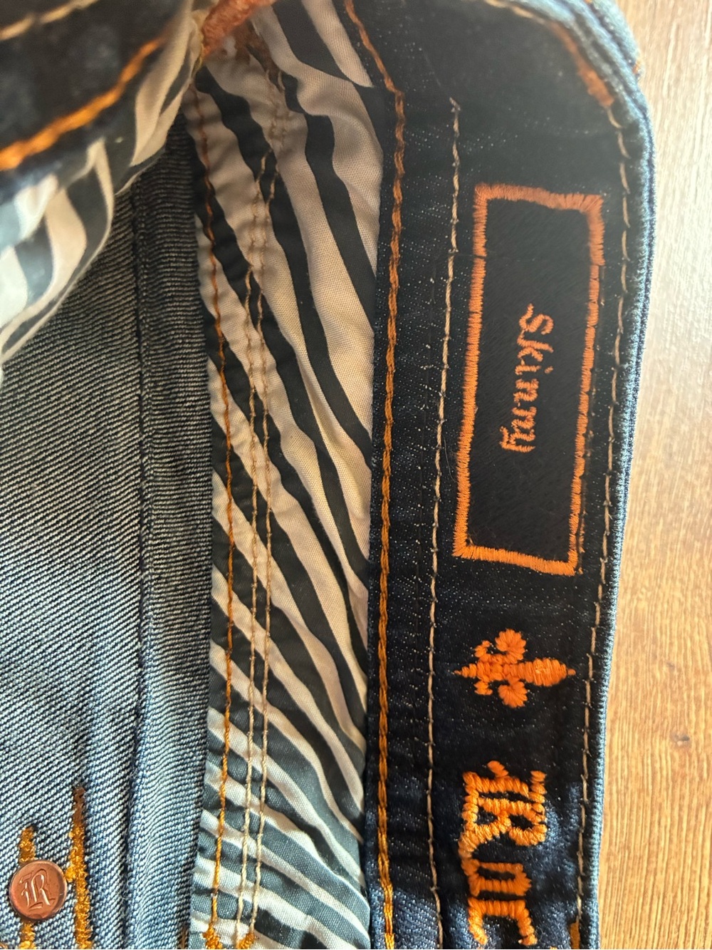 ⚡️Rock Reviva Dark Blue Skinny Jeans with Gold Embroidered Pockets - Picture 9 of 10